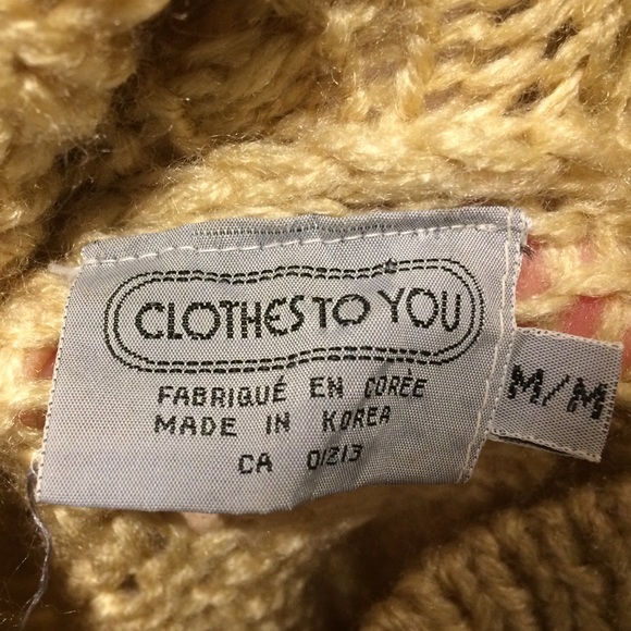 Chunky knit golden tan turtleneck - Picture 7 of 8